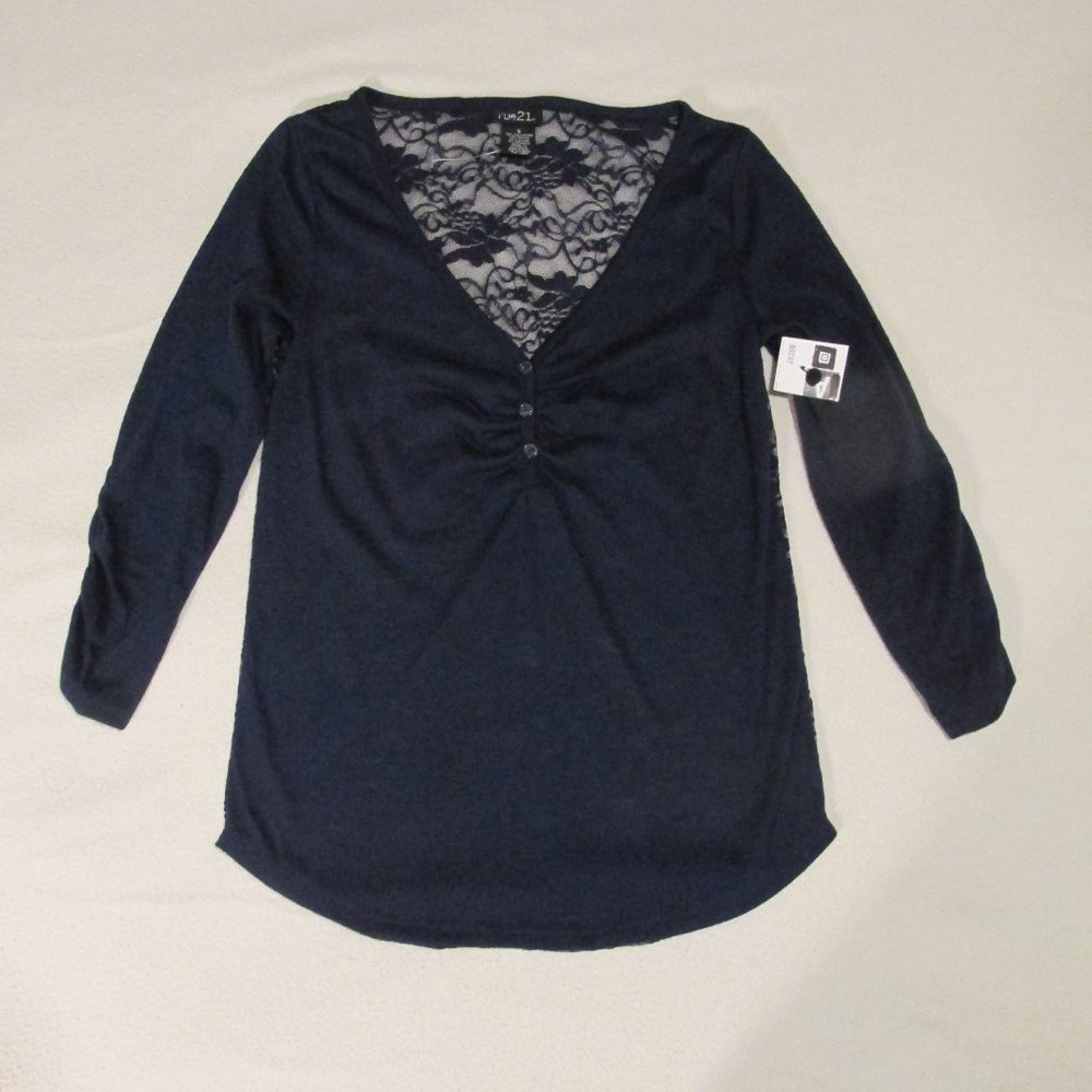 Rue21 Lace Back blouse